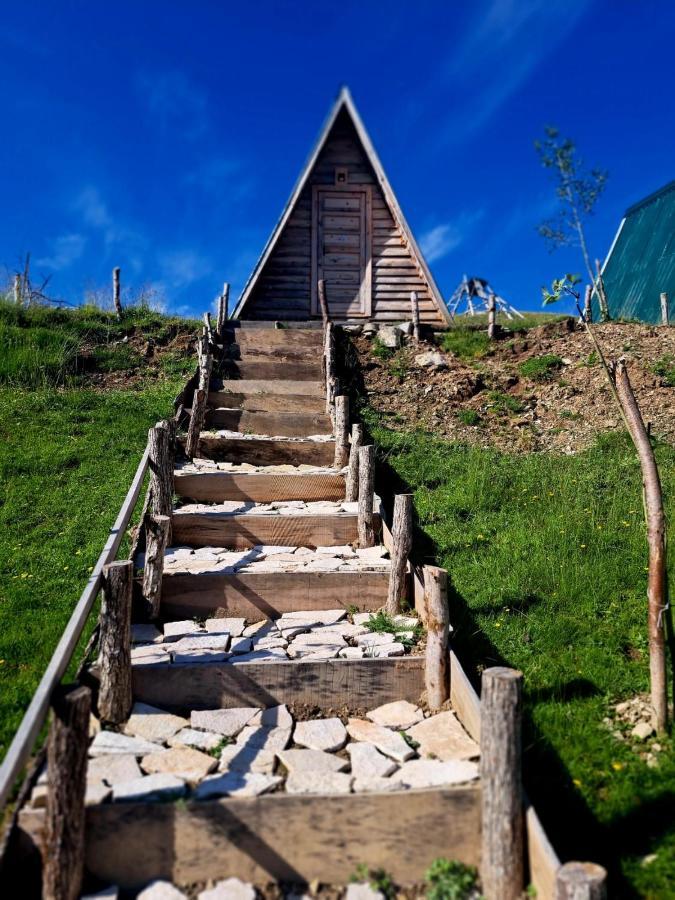 Kapetanovo Jezero, Mountain Cottage Captain'S Lake โคลาชิน ภายนอก รูปภาพ