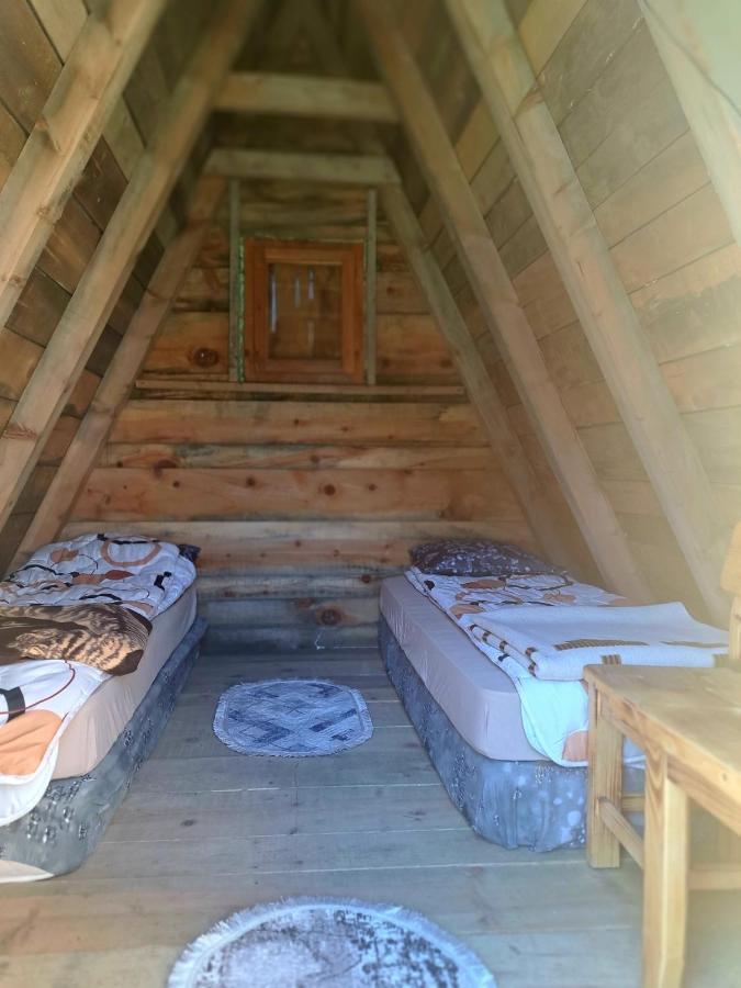 Kapetanovo Jezero, Mountain Cottage Captain'S Lake โคลาชิน ภายนอก รูปภาพ