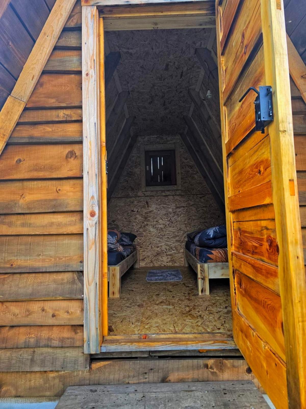 Kapetanovo Jezero, Mountain Cottage Captain'S Lake โคลาชิน ภายนอก รูปภาพ